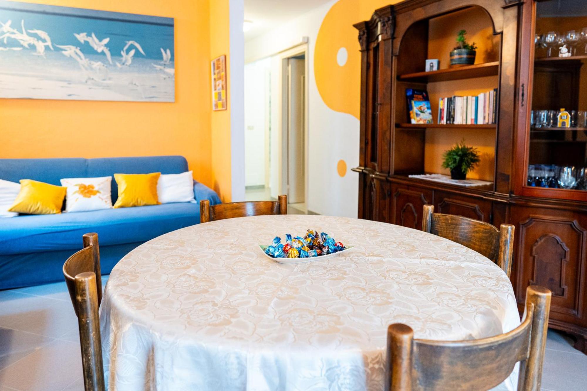 Casa Stefi Sunremo - Parcheggio Privato, 500 Mt Dalla Spiaggia 圣雷默 外观 照片